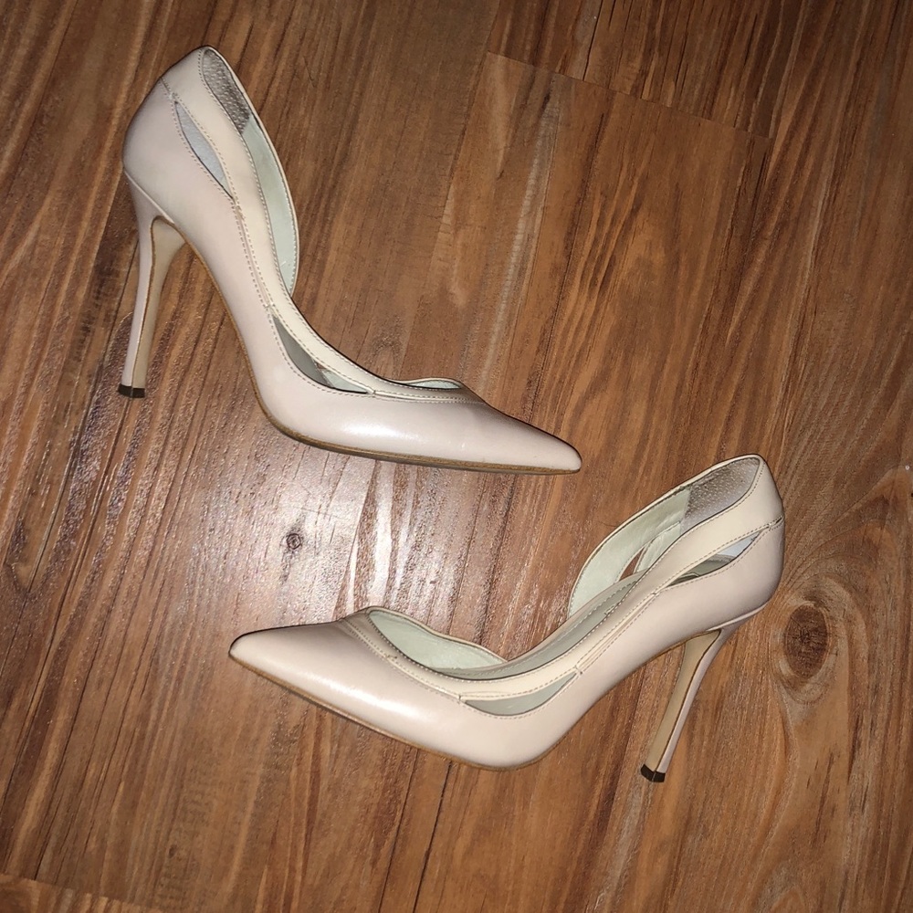 BCBGeneration nude pumps